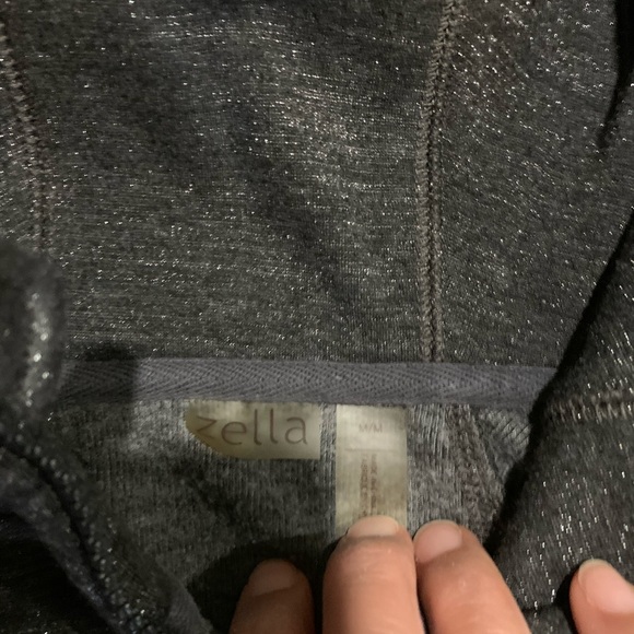 Zella Warm Hoddie - Picture 6 of 6